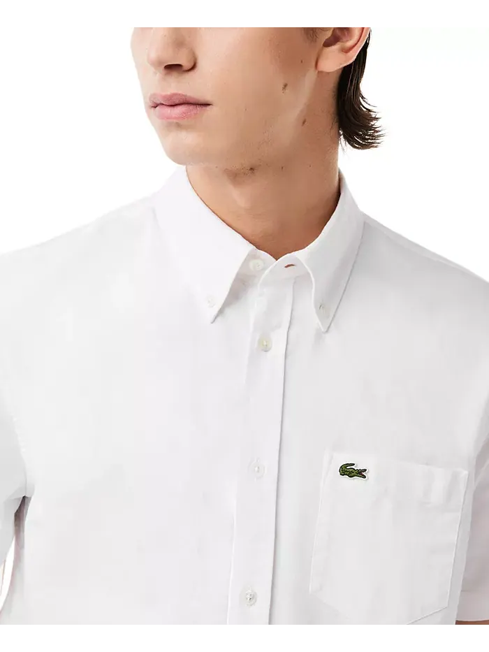 Рубашка Lacoste Оксфорд, мужская, с коротким рукавом и нагрудным карманом — изображение 2 из 3, белый