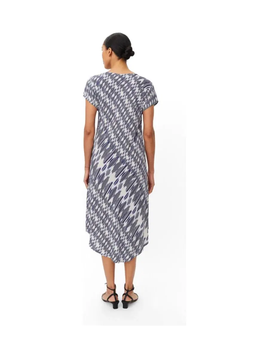 Платье из вискозы с V-образным вырезом, коротким рукавом-кимоно, модель Silky Drape Masai Copenhagen — изображение 3 из 5