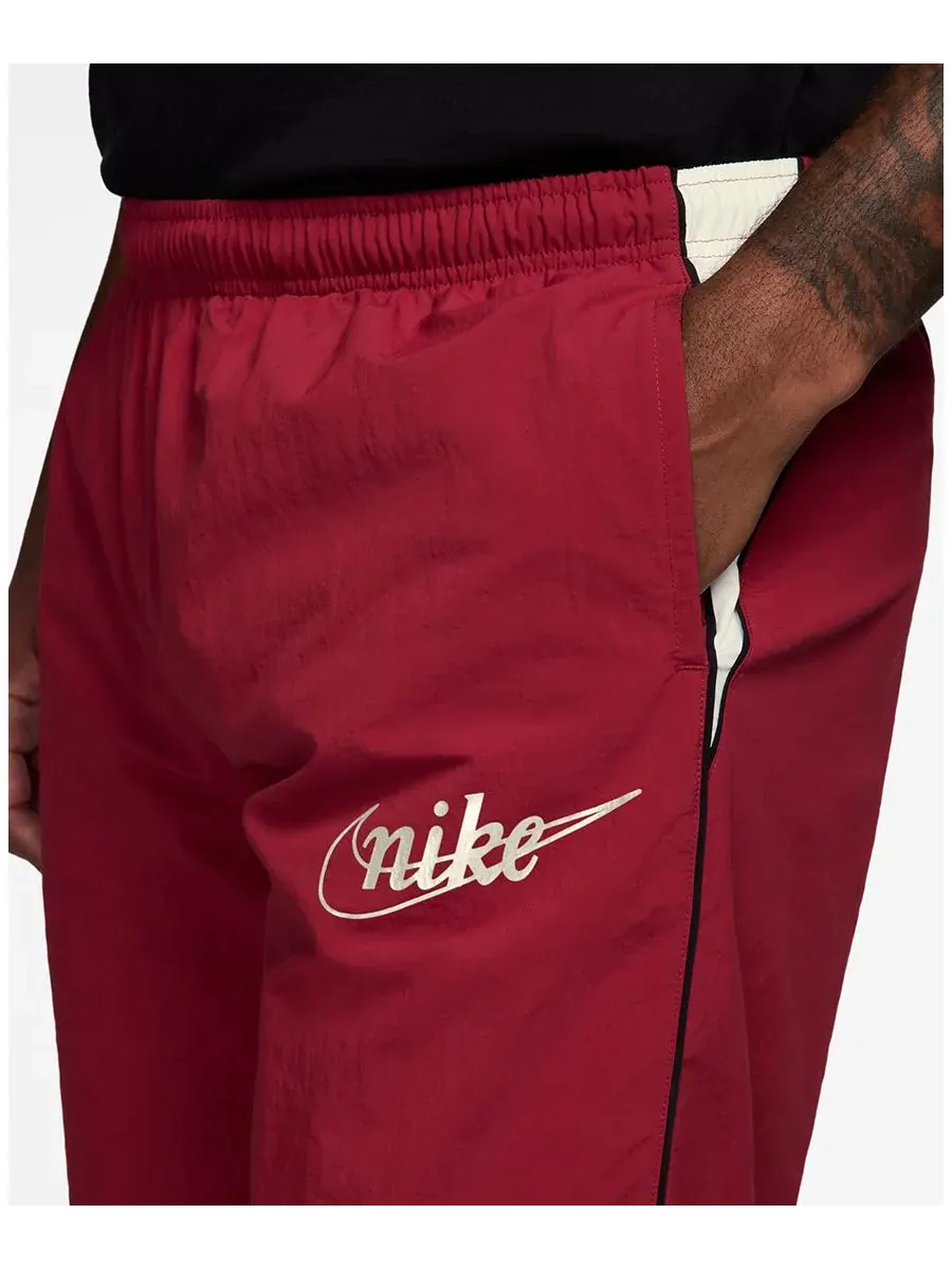 Легкие брюки Men's Sportswear Club Nike, Team Crimson/Sail — изображение 2 из 6