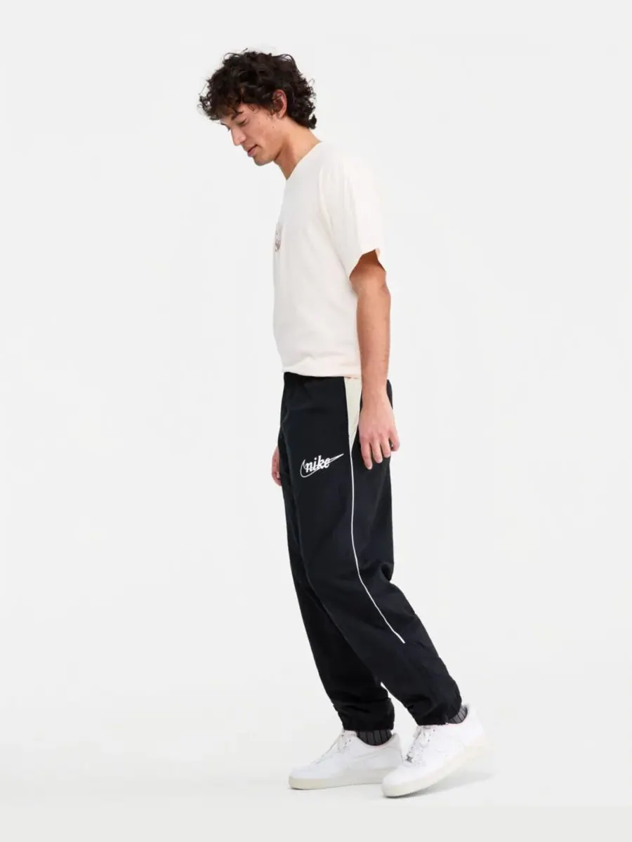 Легкие брюки Men's Sportswear Club Nike, Team Crimson/Sail — изображение 6 из 6