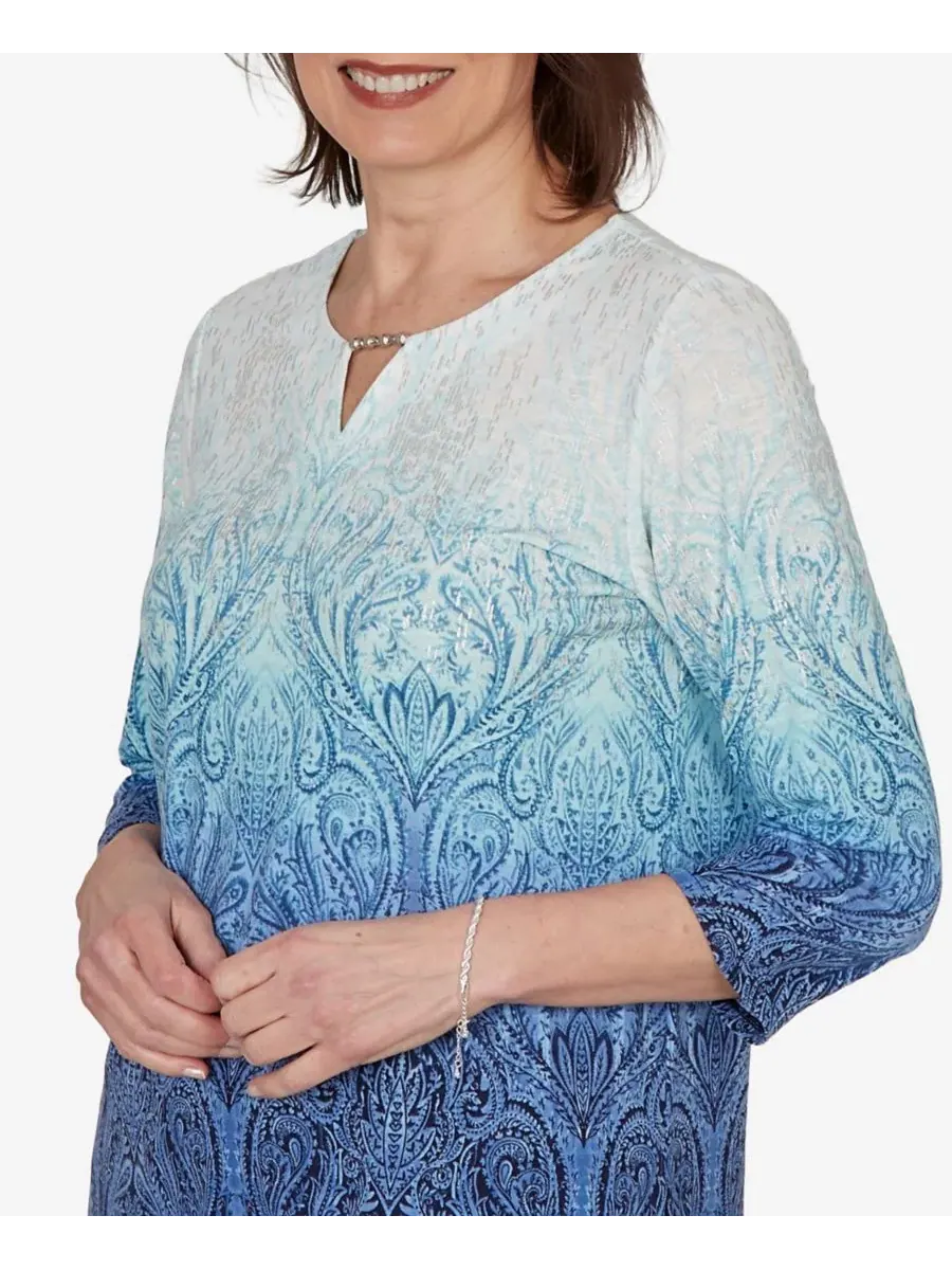 Топ с принтом Petite Ombre Medallion Knit Alfred Dunner — изображение 4 из 5, джинсовый синий