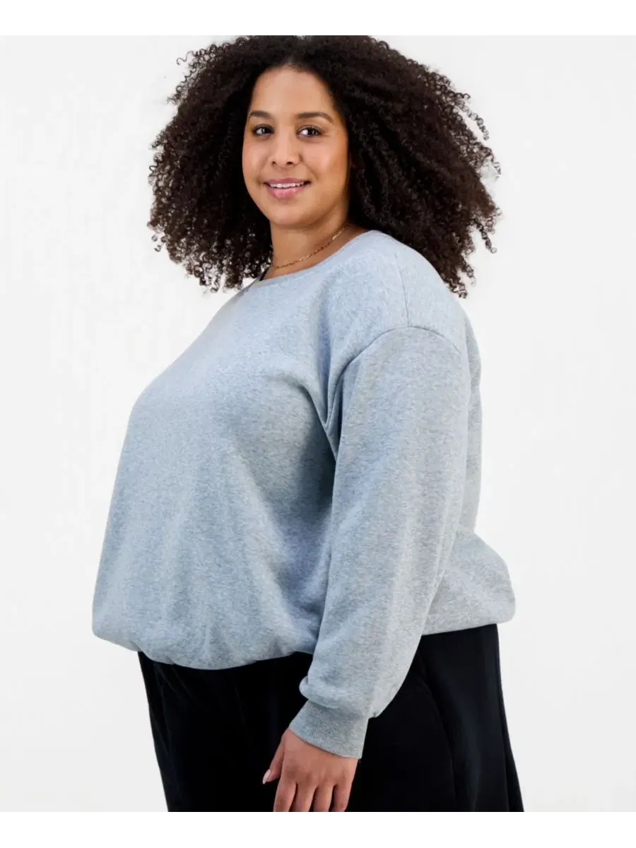 Свитшот с воланами по низу, модель Trendy Plus Size Bubble-Hem FULL CIRCLE TRENDS — изображение 3 из 3, светлый серый