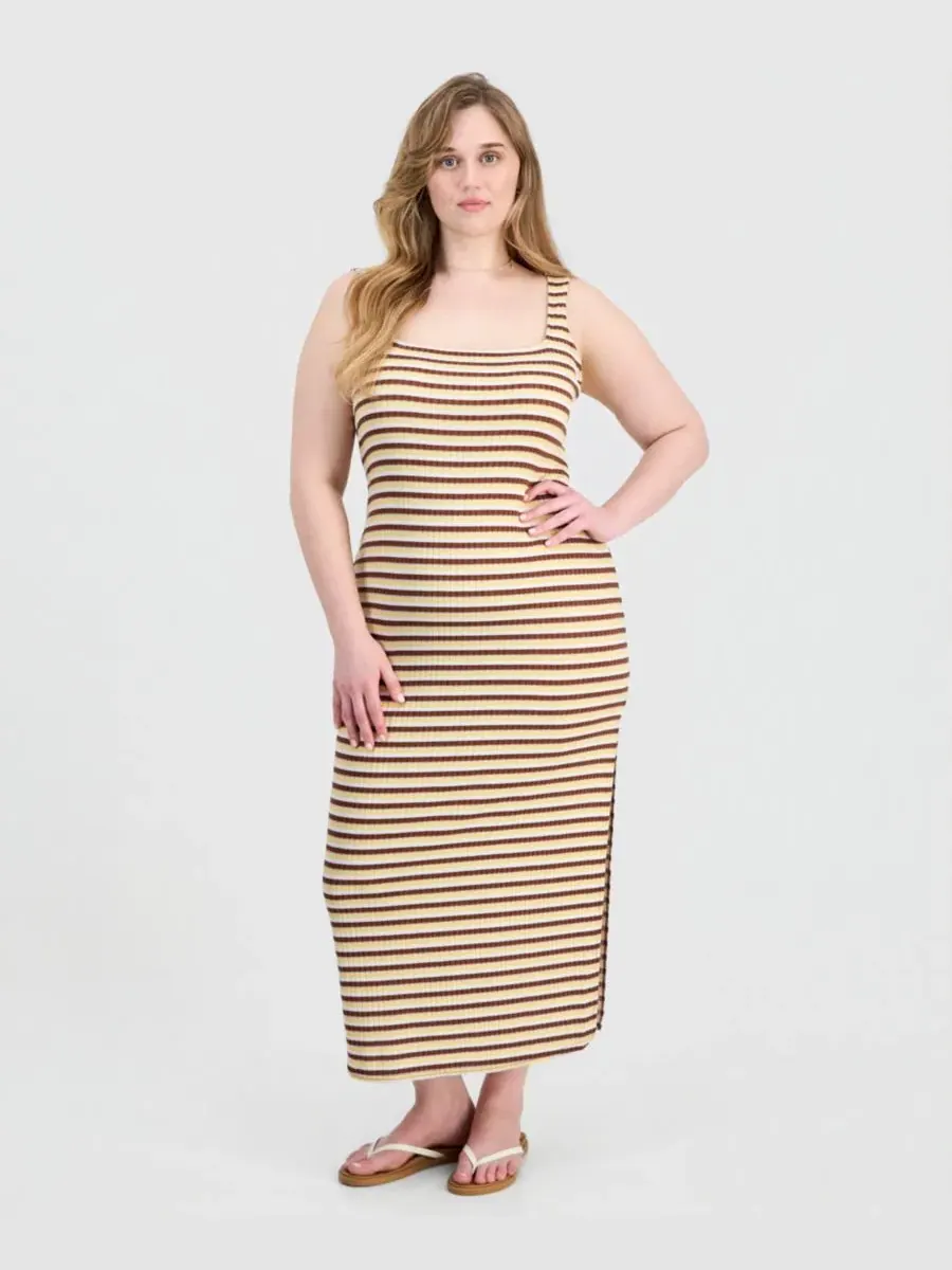 Платье-макси без рукавов с принтом в полоску, модель Trendy Plus Size Printed Ribbed Knit — желтый