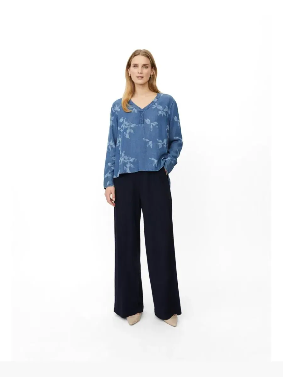 Блузка с длинным рукавом MaDariane Floral Long-Sleeve Denim Blouse Masai Copenhagen — изображение 2 из 6