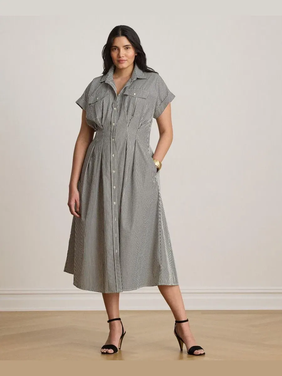 Платье-рубашка с полоской и плиссировкой, модель Striped Pleated Broadcloth Shirt Dress Lauren — изображение 2 из 6