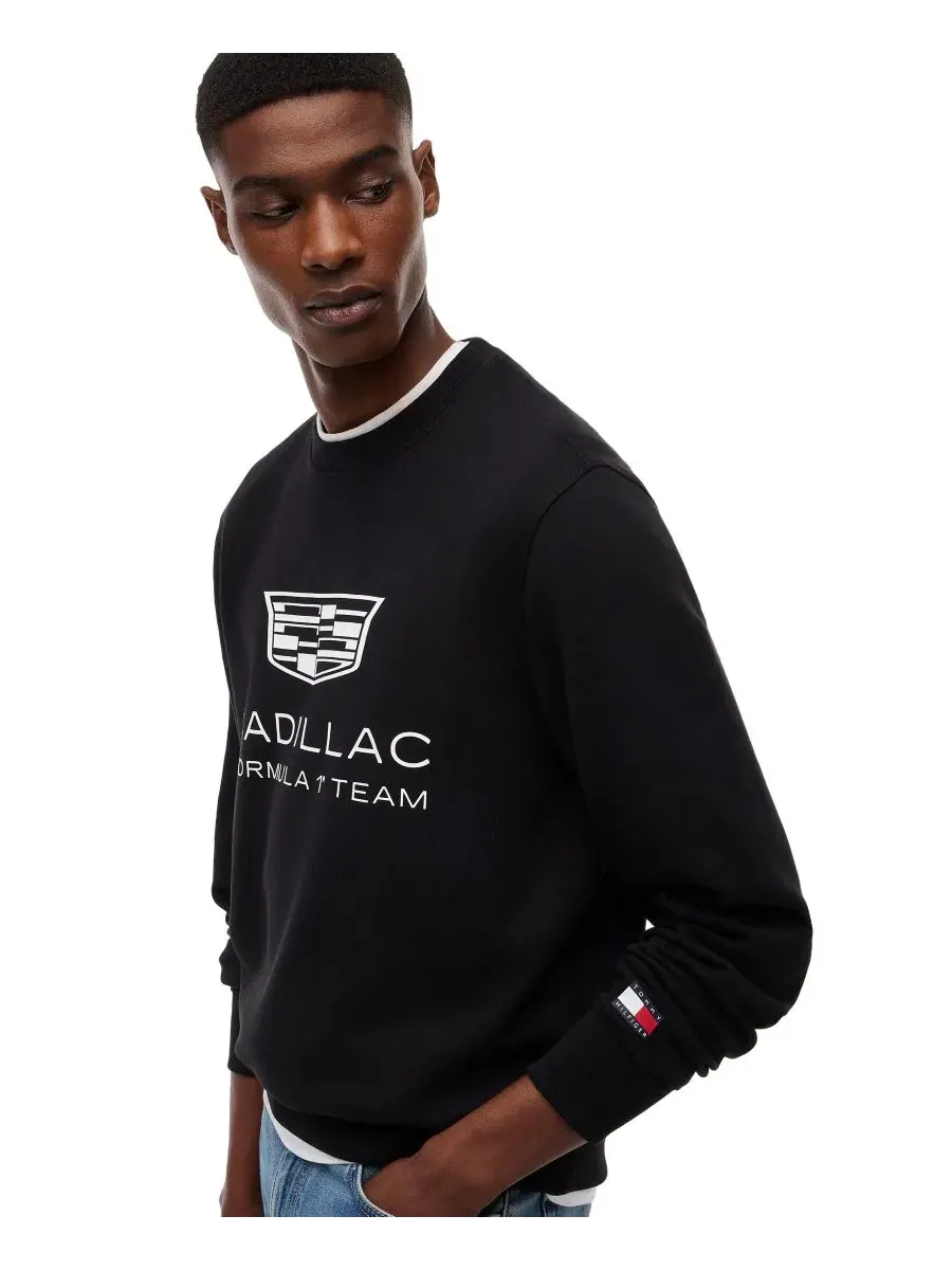 Мужской свитшот с графическим изображением эмблемы Cadillac F1 Tommy Hilfiger — изображение 3 из 4, черный