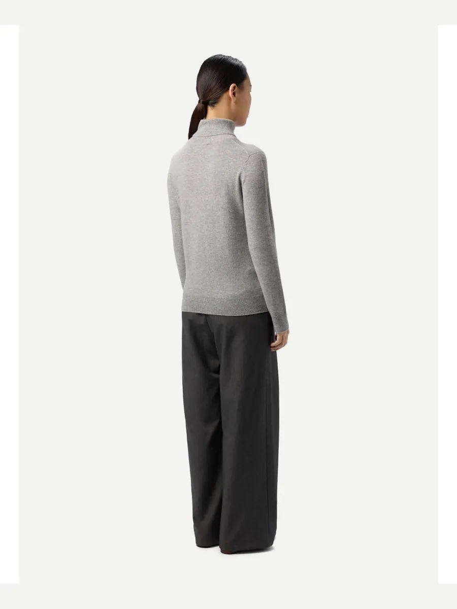 Женский классический кашемировый свитер с высоким воротником Gobi Cashmere — изображение 4 из 6, нет цвета