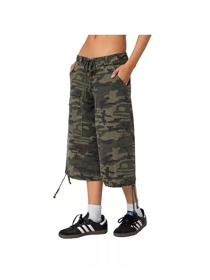 Женские шорты-бермуды Camo Cargo Edikted — изображение 1 из 5, оливковый