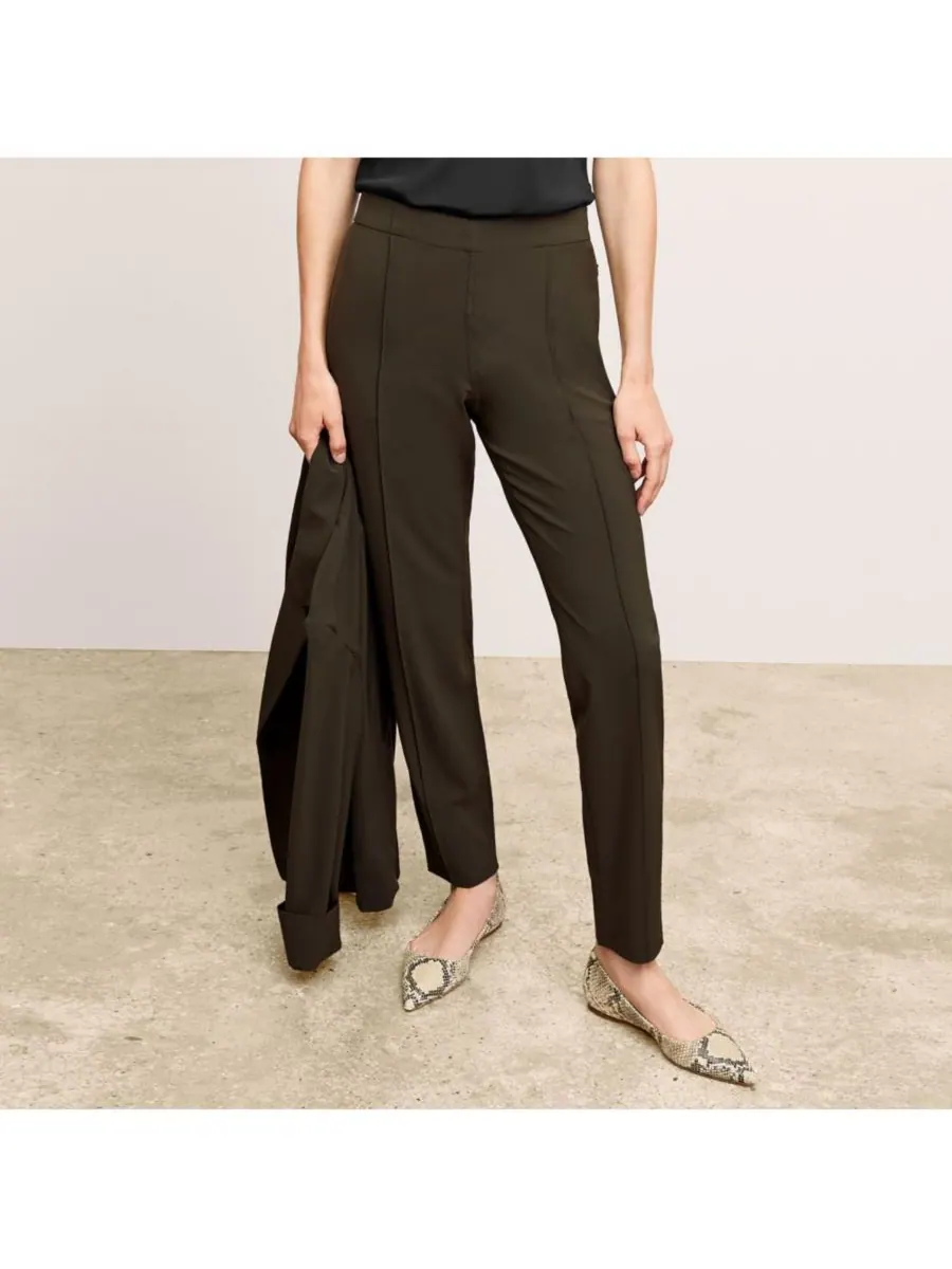 Женские дорожные брюки Colby Travel Pant - OrigamiTech MMLaFleur — изображение 1 из 9, оливковый