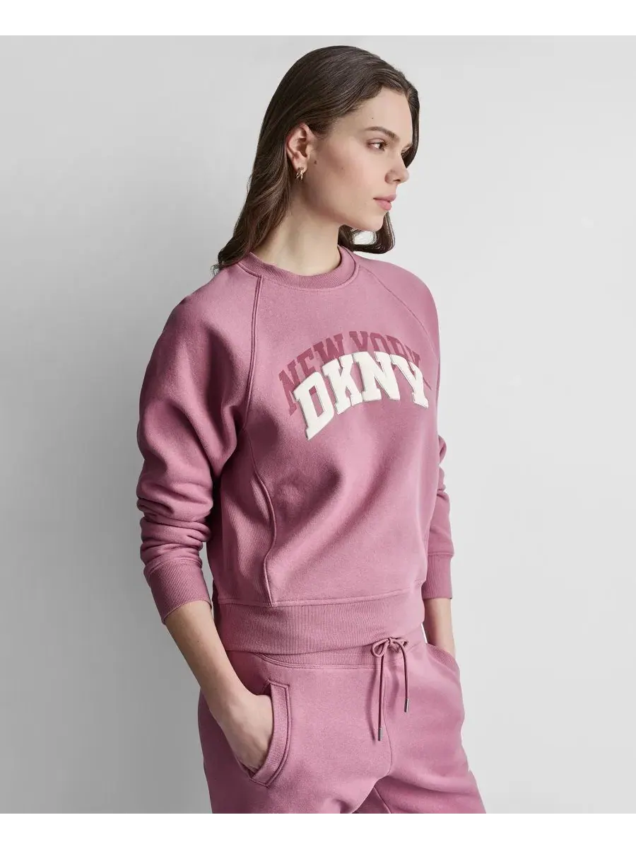 Свитшот с круглым вырезом и принтом Shadow Varsity Logo DKNY Sport — изображение 2 из 4, розовый
