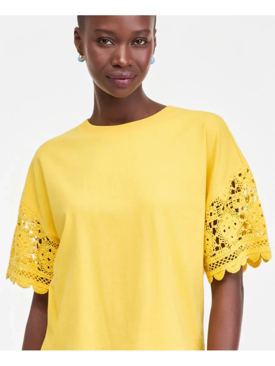 Футболка женская с кружевными рукавами, модель Crochet-Sleeve Jersey T-Shirt On 34th — изображение 3 из 5, сияющий