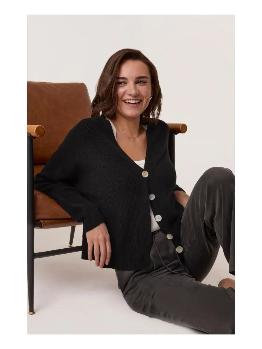 Кардиган свободного кроя с v-образным вырезом, с длинным рукавом, Slouchy Ribbed V-Neck Celtic & Co. — изображение 4 из 7
