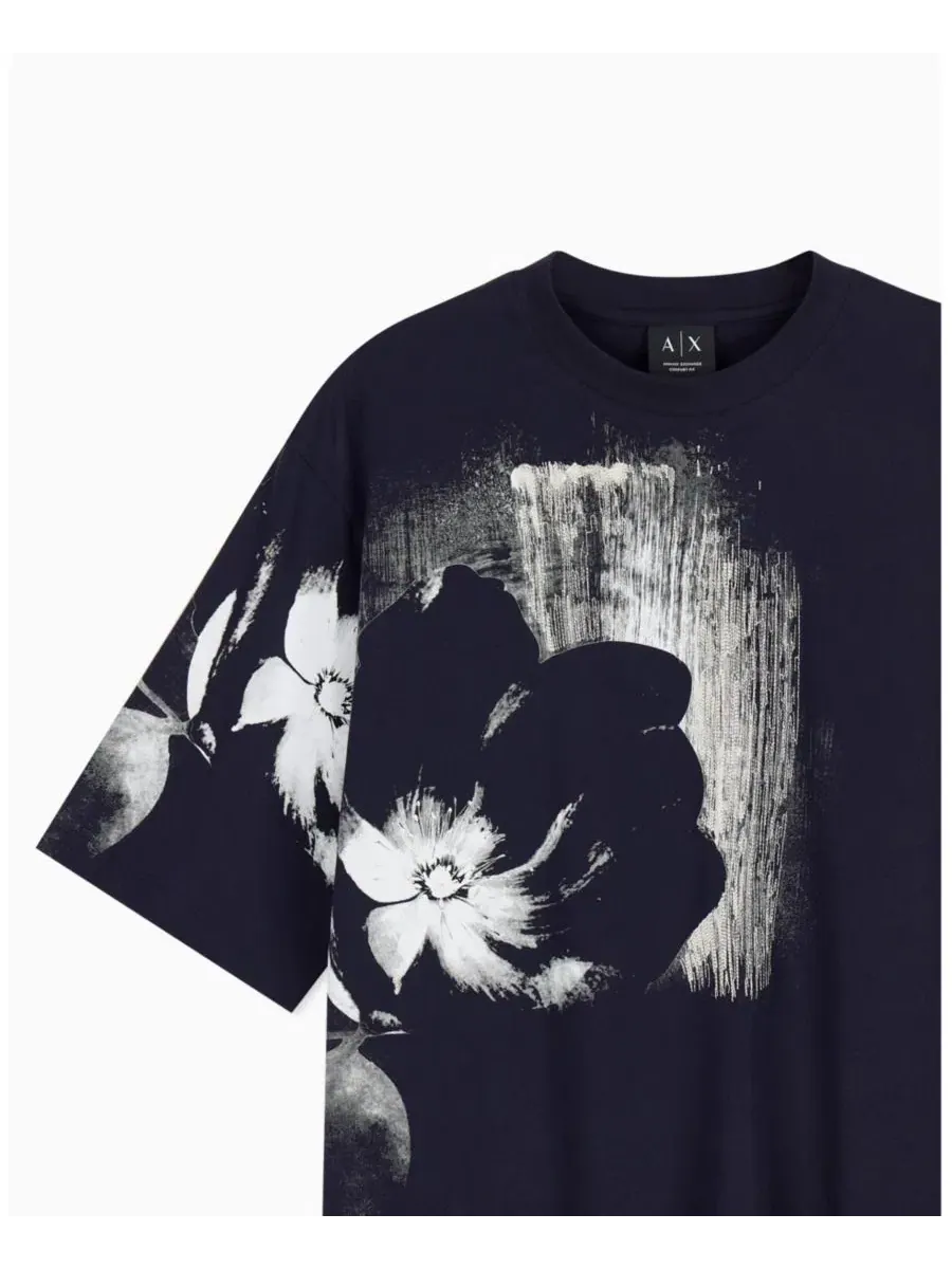 Футболка с открытым цветочным принтом A|X Armani Exchange — изображение 4 из 5, глубокий темно-синий