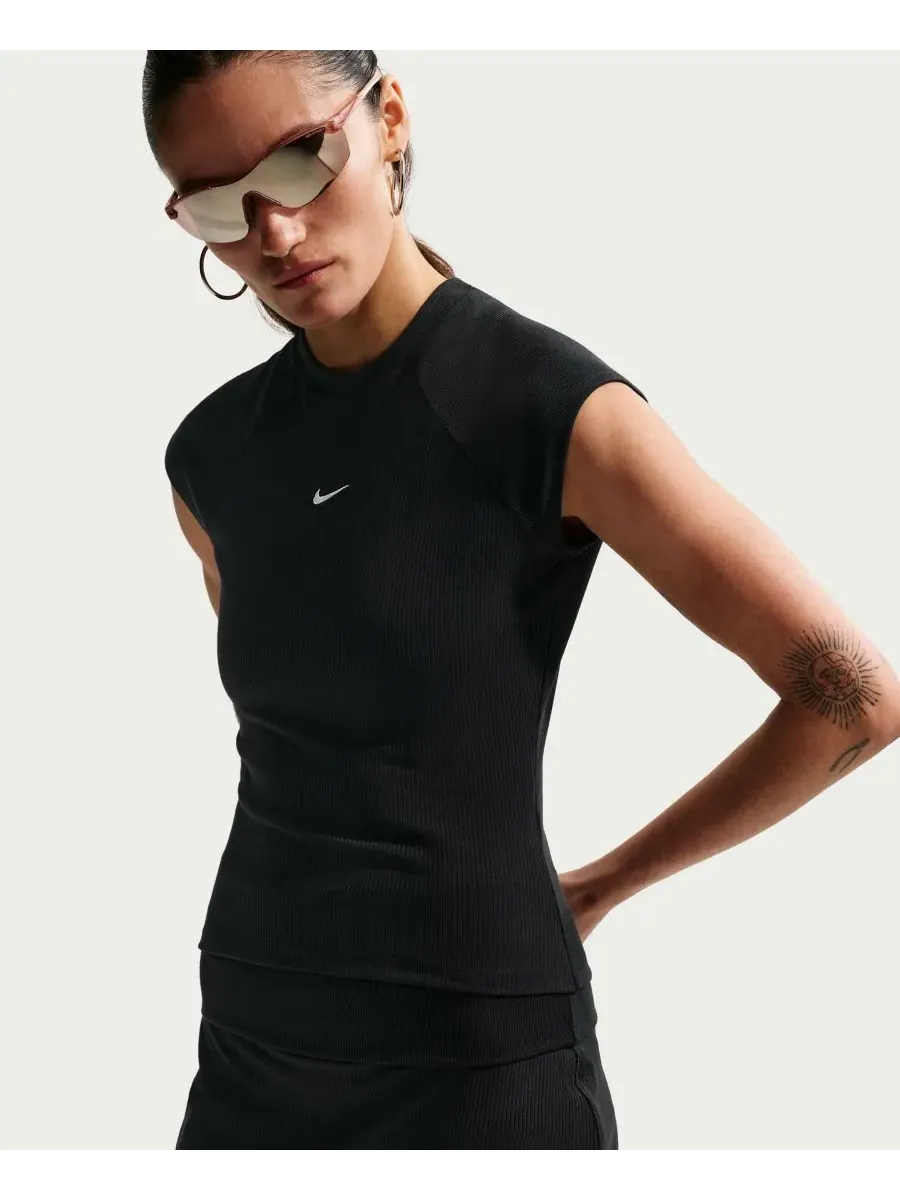 Юбка-шорты с защипом и встроенными шортами Nike Sportswear Chill Knit — изображение 2 из 6, черный