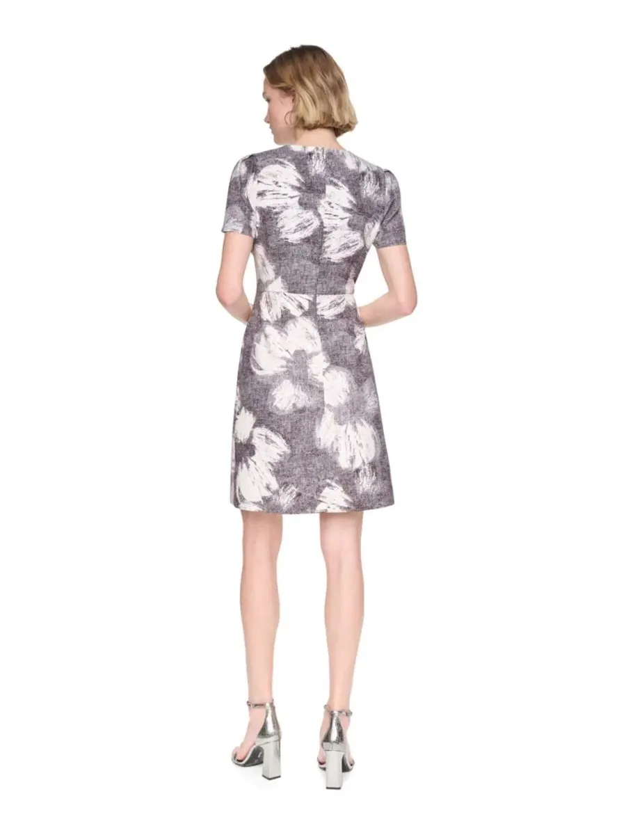 Платье-футляр с цветочным принтом, с коротким рукавом DKNY — изображение 5 из 6, черный