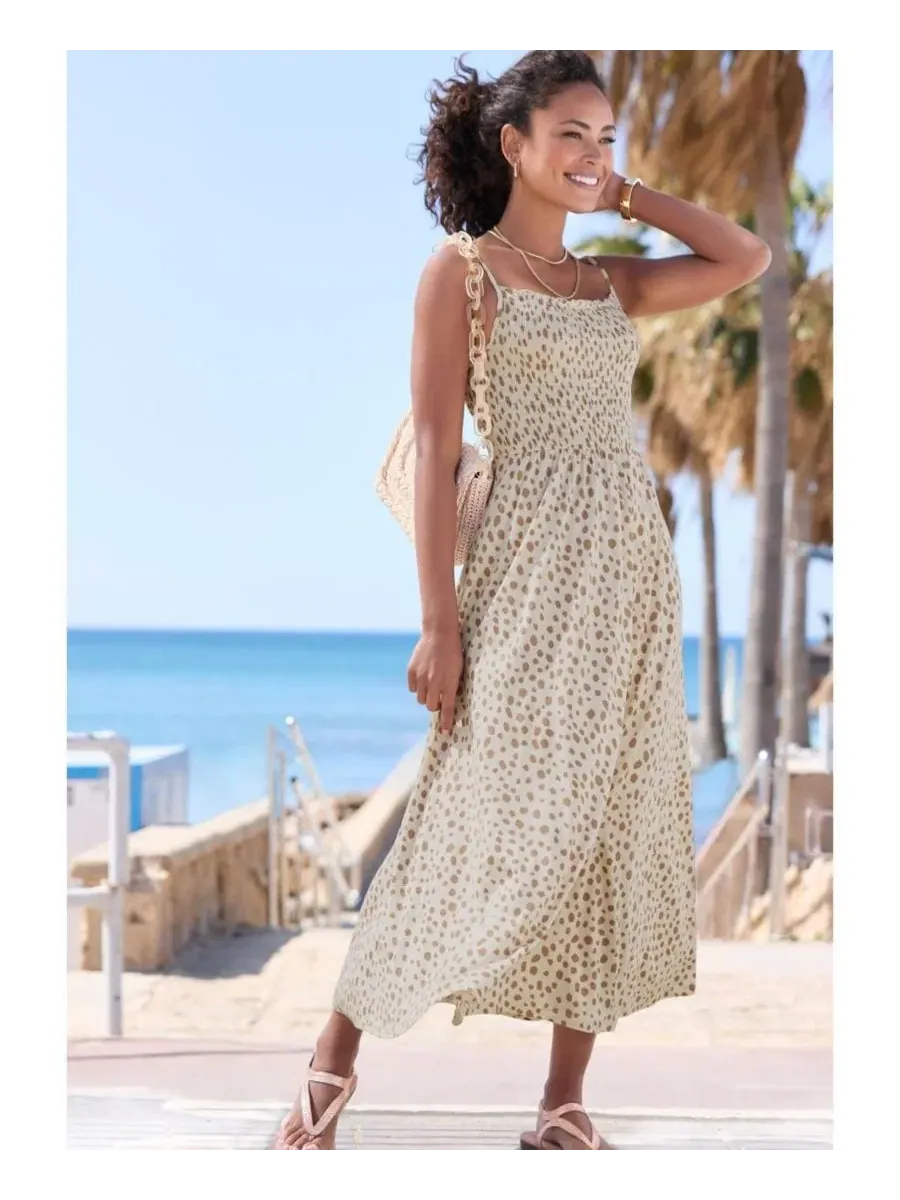 Платье миди с принтом, модель Smocked Dot Print LASCANA — изображение 2 из 5, слоновая кость