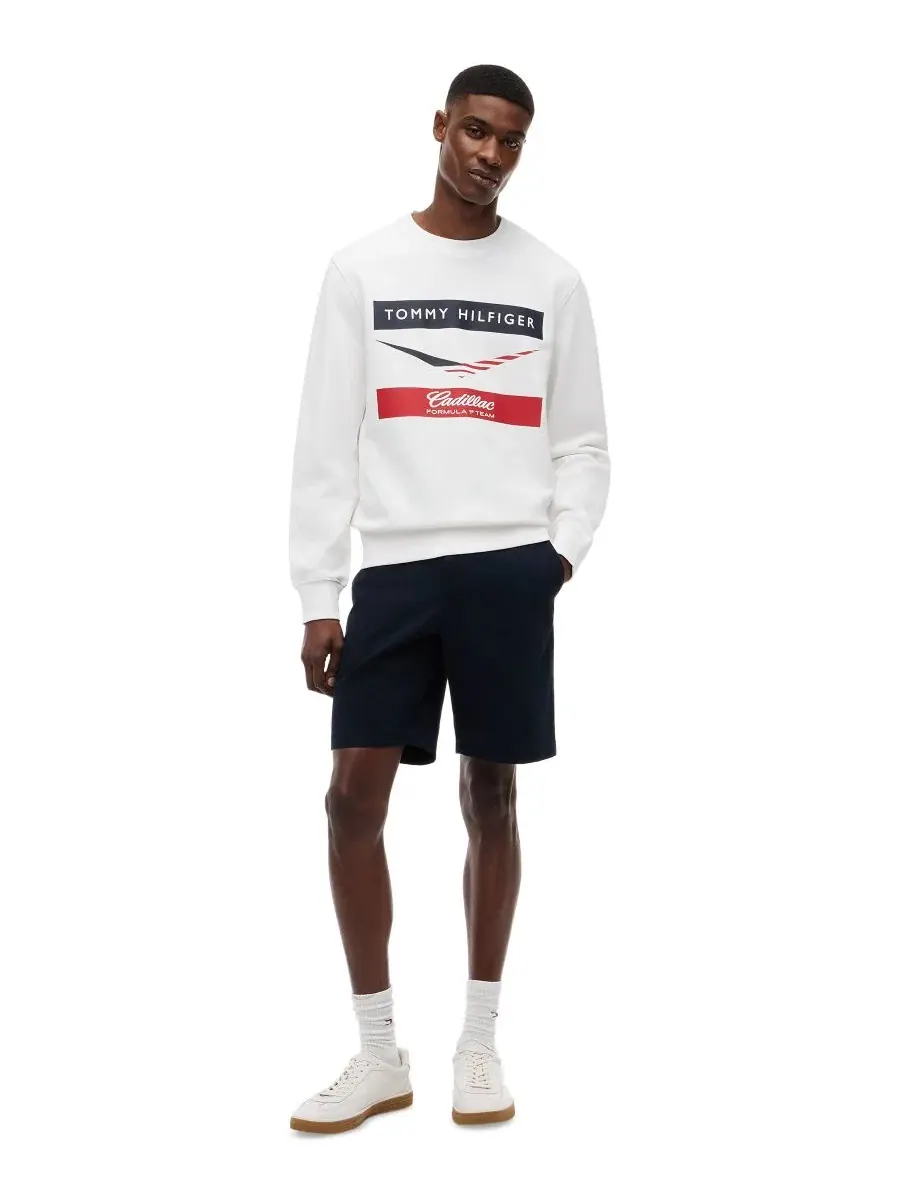 Мужской свитшот с логотипом "шеврон" x Cadillac F1 Tommy Hilfiger — изображение 2 из 4, белый
