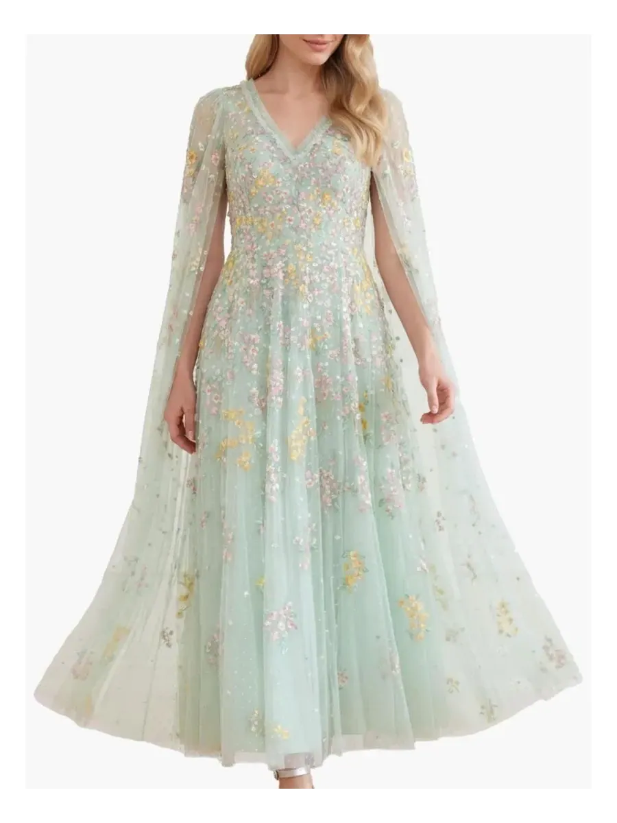 Платье макси с V-образным вырезом Versailles Ditsy Needle & Thread, Sea Mist/Pale — изображение 1 из 4