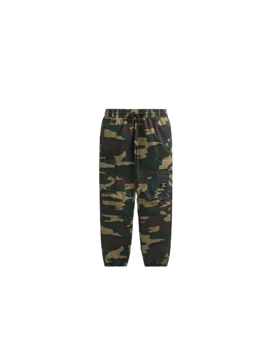 Мужские хлопковые спортивные брюки Alpha Industries, Woodland camo — изображение 2 из 3