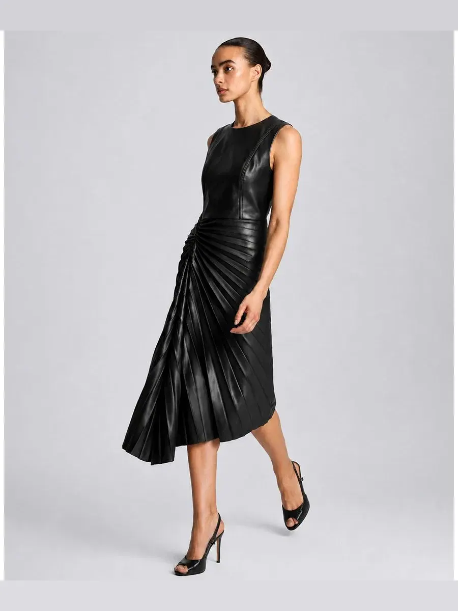Платье миди с плиссировкой Sunburst Pleated Kenneth Cole — изображение 2 из 4, черный