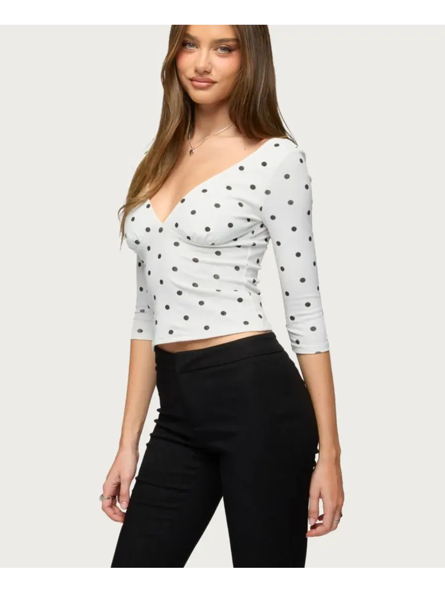 Топ с V-образным вырезом с принтом в горошек Katey V Neck Polka Dot Top Edikted — изображение 4 из 5, белый--черный