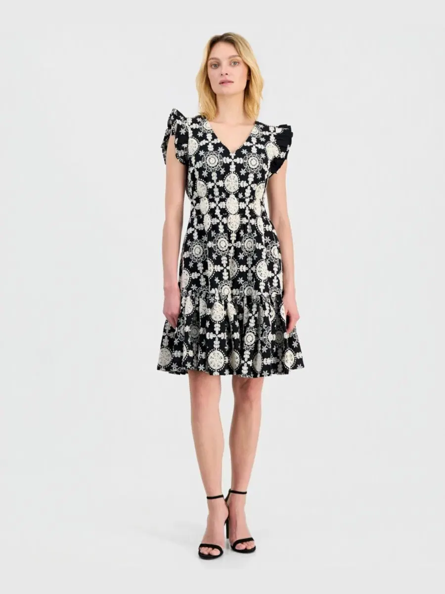 Платье с V-образным вырезом и рукавами-воланами Petite V-Neck Ruffle-Sleeve Embroidered Short Dress