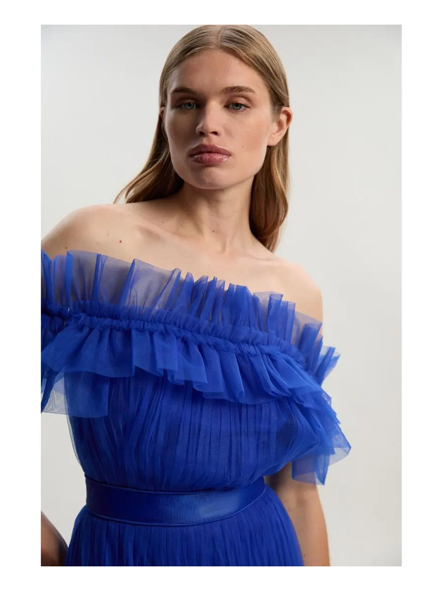 Женское длинное платье из тюля с открытыми плечами Karen Millen — изображение 6 из 8, синий