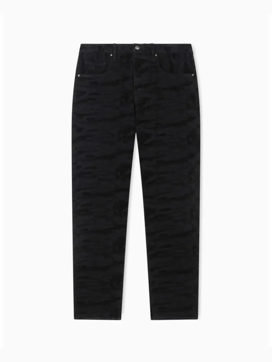 A|X Armani Exchange Мужские джинсы J82 свободного кроя с зауженными штанинами, камуфляжной