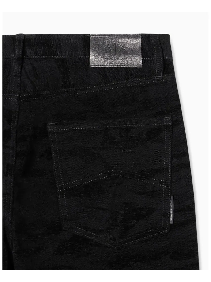 A|X Armani Exchange Мужские джинсы J82 свободного кроя с зауженными штанинами, камуфляжной — изображение 4 из 4, черный