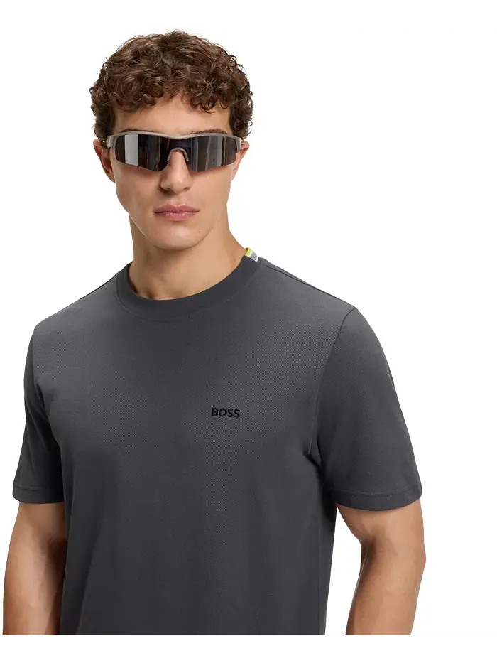 Мужская хлопковая футболка Regular Fit из пике Hugo Boss — изображение 5 из 5, темный серый