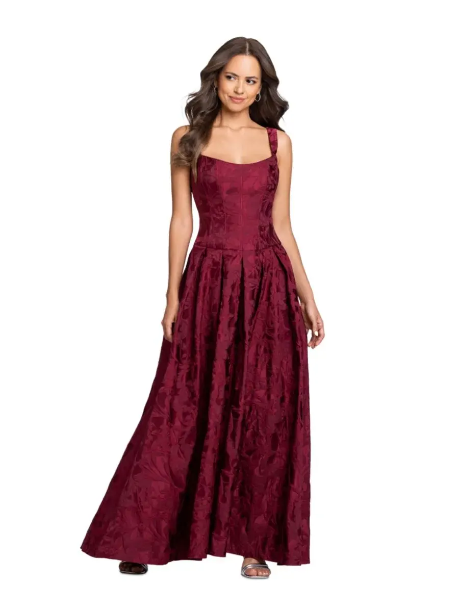 Платье-трапеция с цветочным жаккардом, модель Floral A-Line Gown Betsy & Adam