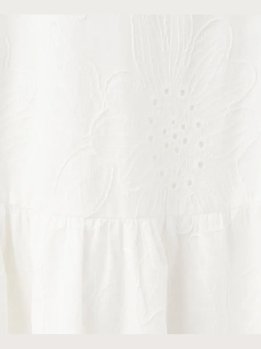 Платье-трапеция с открытой спиной и вышивкой, модель Openwork-Embroidery Halter A-Line Cotton Dress — изображение 7 из 7