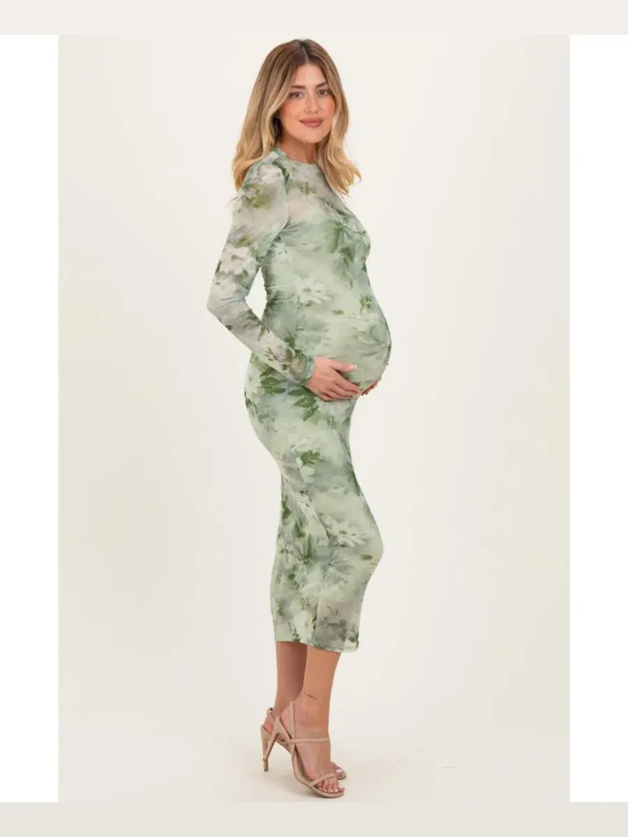 Платье макси с сетчатой накладкой с флористическим принтом, модель Floral Mesh Overlay Maxi — изображение 3 из 4