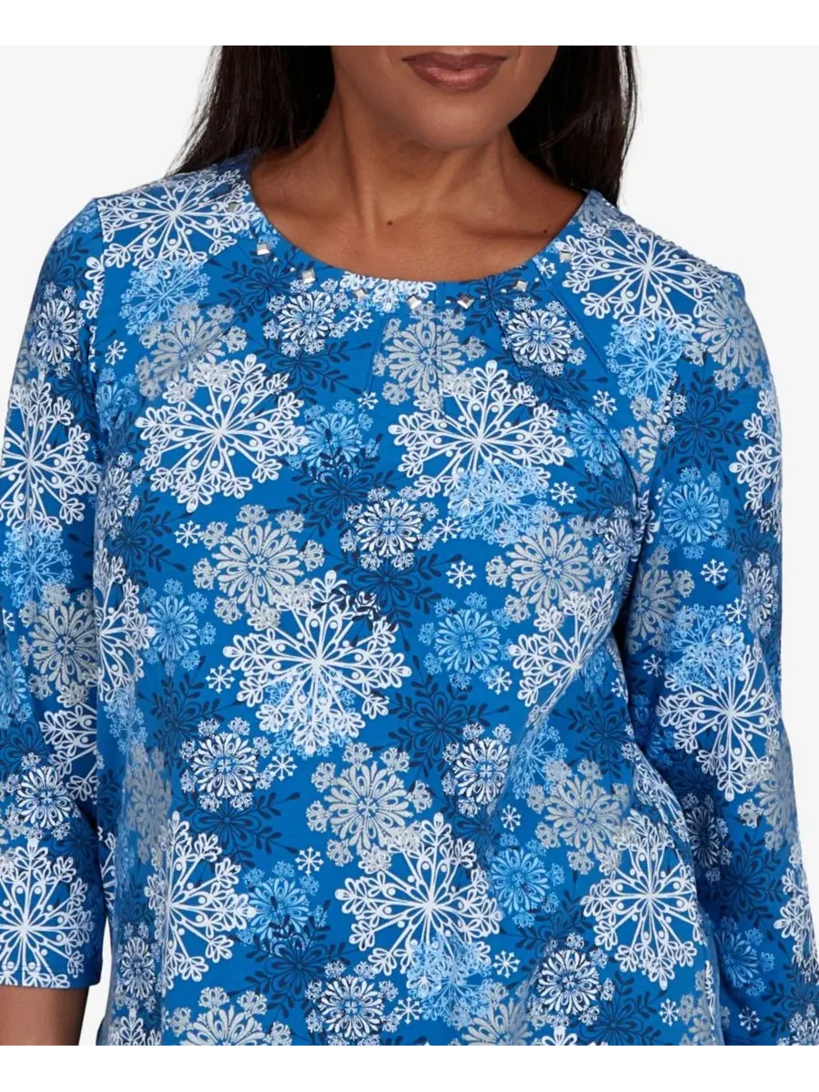 Топ с блестящим декором, 3/4 рукав, Snowflake Print Alfred Dunner — изображение 4 из 5, синий