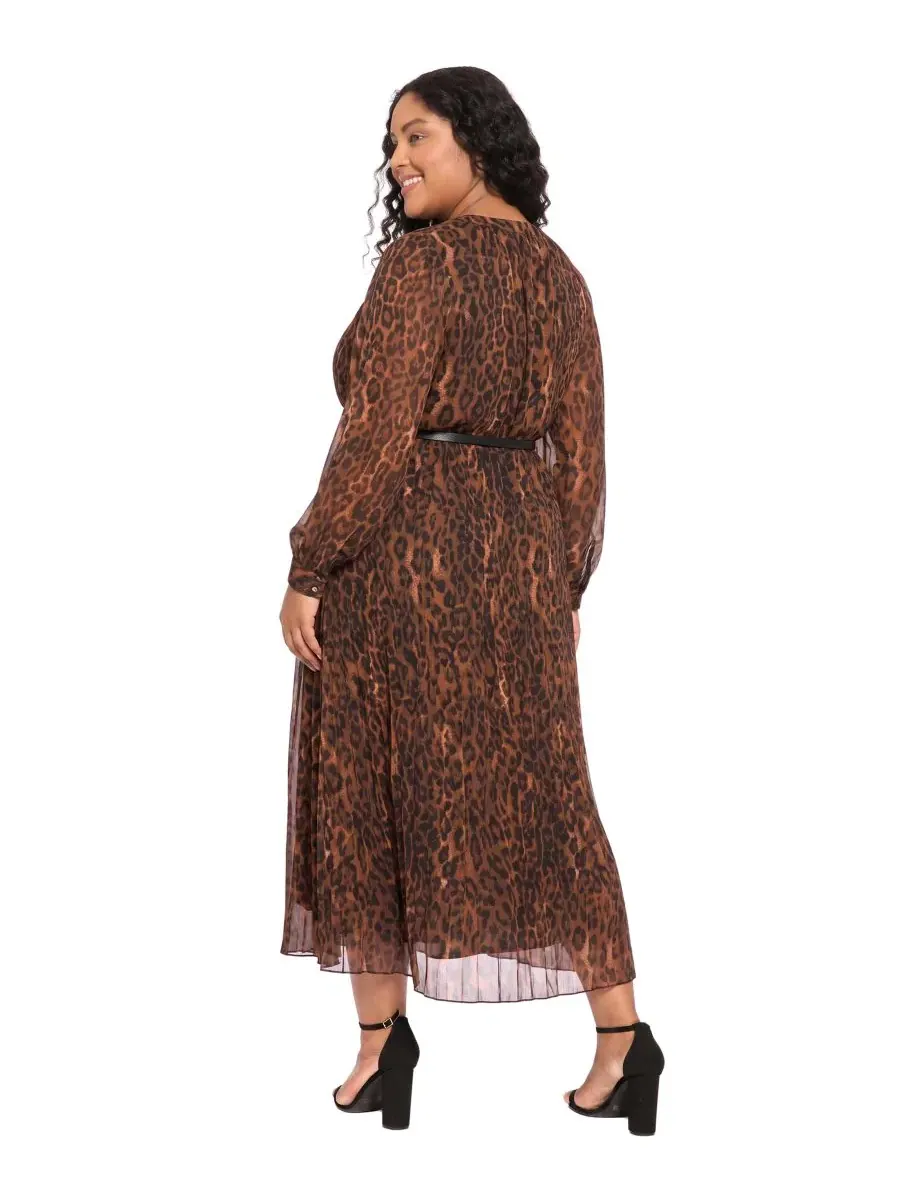 Платье-трапеция миди с принтом, модель Plus Size Pleated Skirt Belted Mid Animal-Print Chiffon — изображение 3 из 3