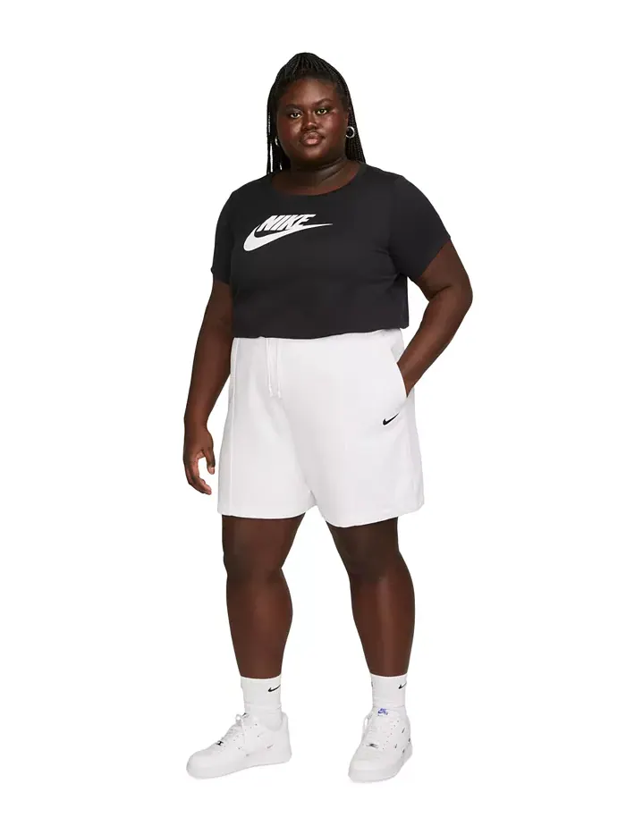 Футболка с коротким рукавом и логотипом Essential, Plus Size, для активного отдыха и спорта Nike — изображение 4 из 4