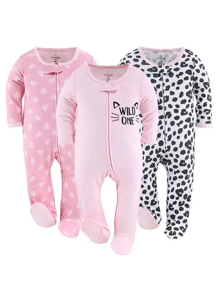 Комплект пижам Sleep n Play Footed для девочек, 6-9 месяцев, для новорожденных, 3 шт The Peanutshell — изображение 1 из 7