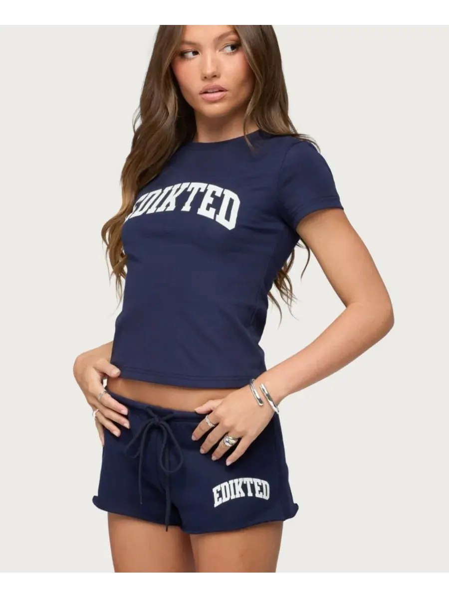 Футболка с принтом Sporty Babe Edikted — изображение 4 из 5, темно-синий
