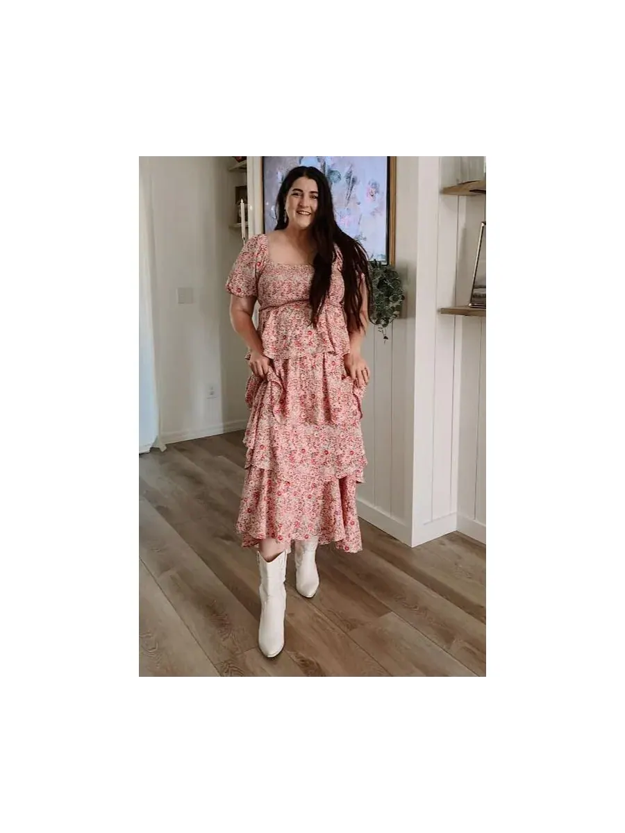 Pinkblush Розовое длинное платье для беременных с цветочным принтом, квадратным вырезом, оборками и — изображение 5 из 10