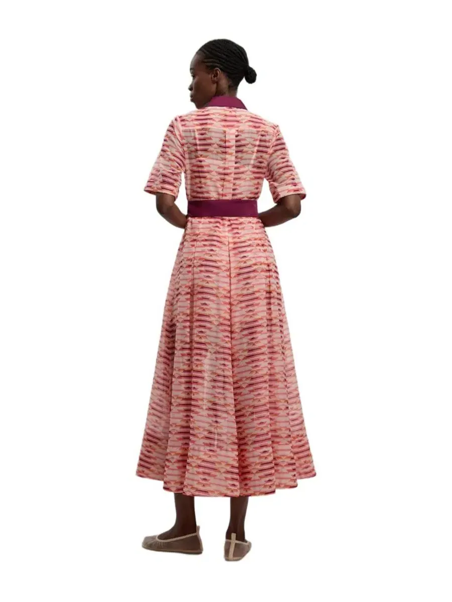 Платье-рубашка миди с коротким рукавом Geo Print Karen Millen — изображение 3 из 7, мульти