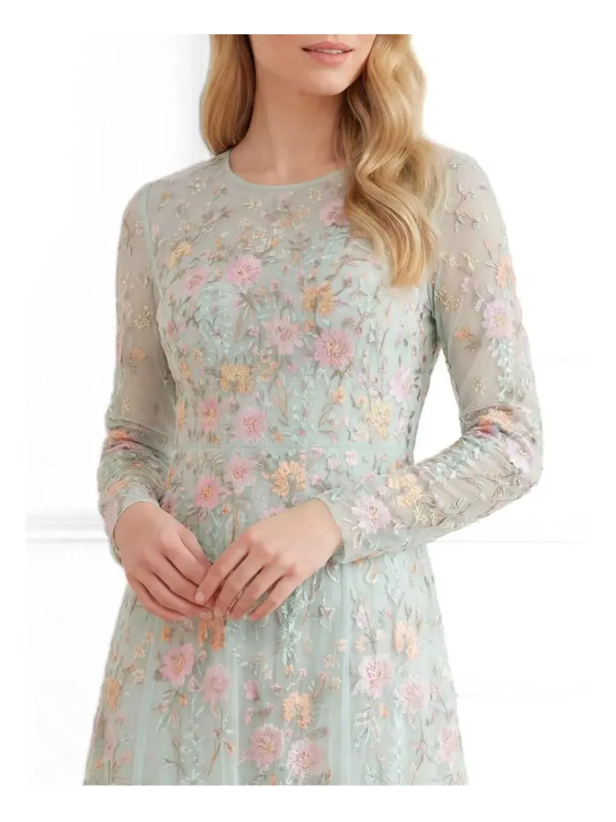 Платье-макси с длинным рукавом с цветочной вышивкой Garden Rose Needle & Thread — изображение 3 из 4, пастельный мятный