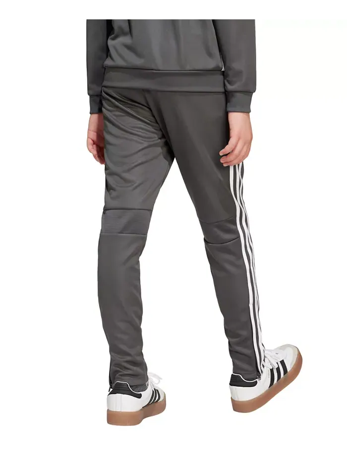 Брюки для тренировок Tiro 25 Essentials для мальчиков старшего возраста adidas — изображение 4 из 4, серый белый