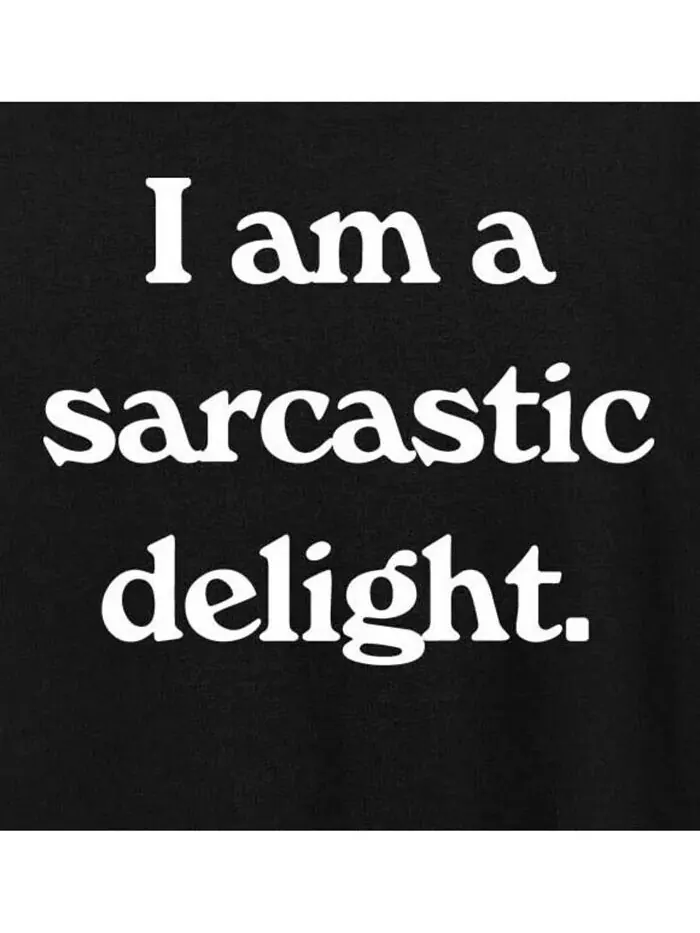 Футболка большого размера с рисунком «I Am A Sarcastic Delight» Hybrid Apparel — изображение 2 из 3, черный