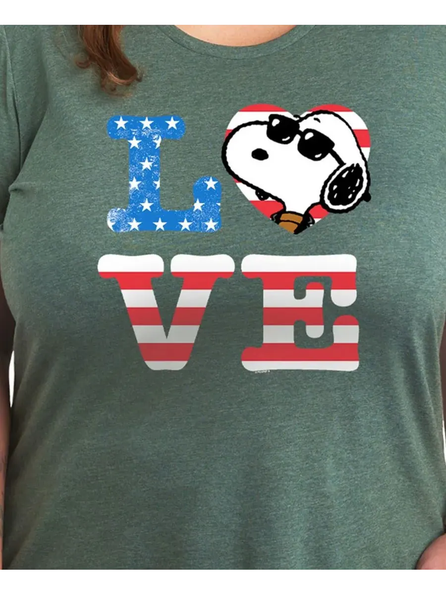 Футболка с круглым вырезом и графическим принтом "Peanuts Snoopy Love Americana" для полных женщин — изображение 3 из 3