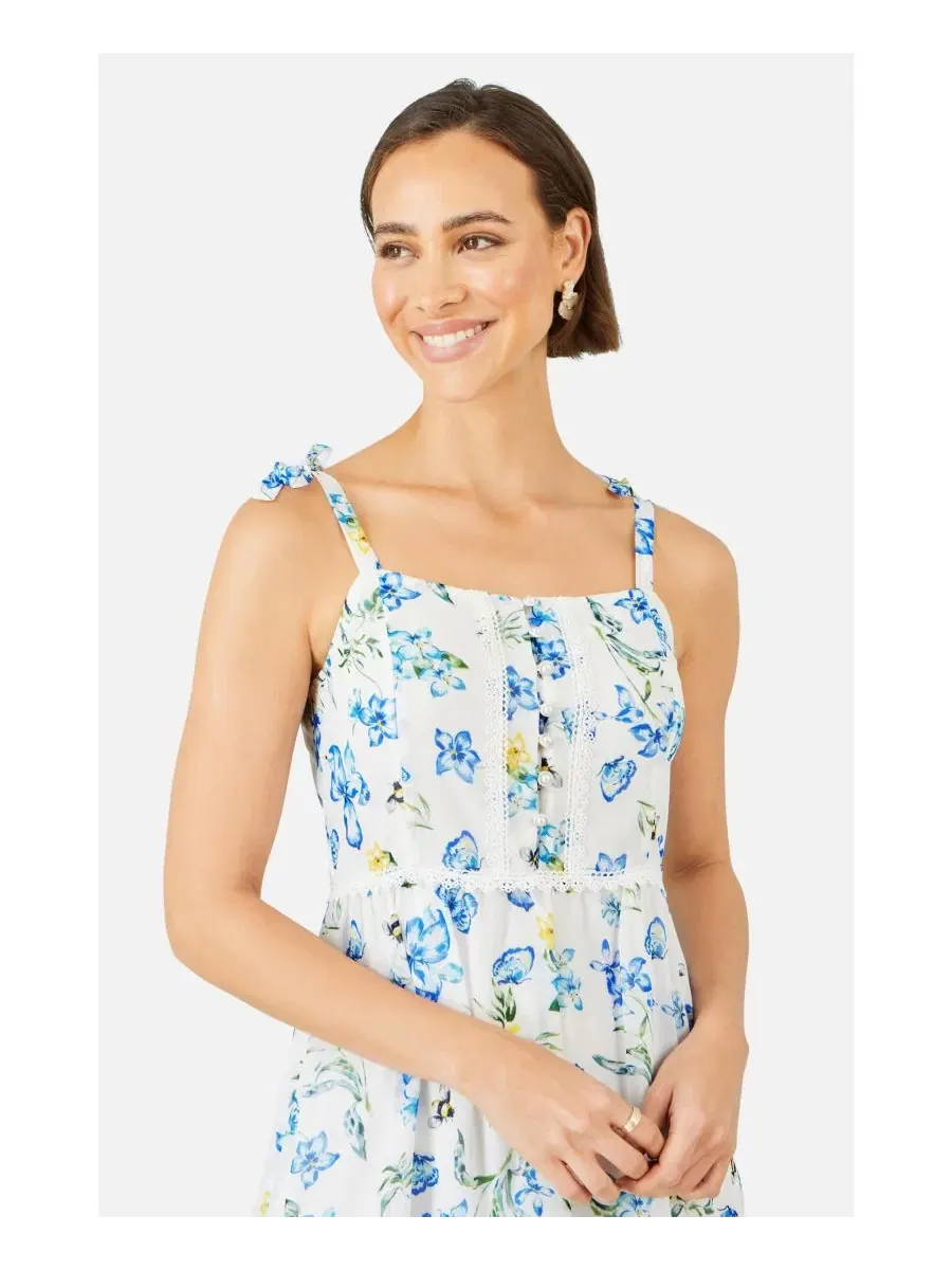 Макси-платье с цветочным принтом и кружевной отделкой Butterfly Print Lace Trim Yumi — изображение 4 из 8, белый