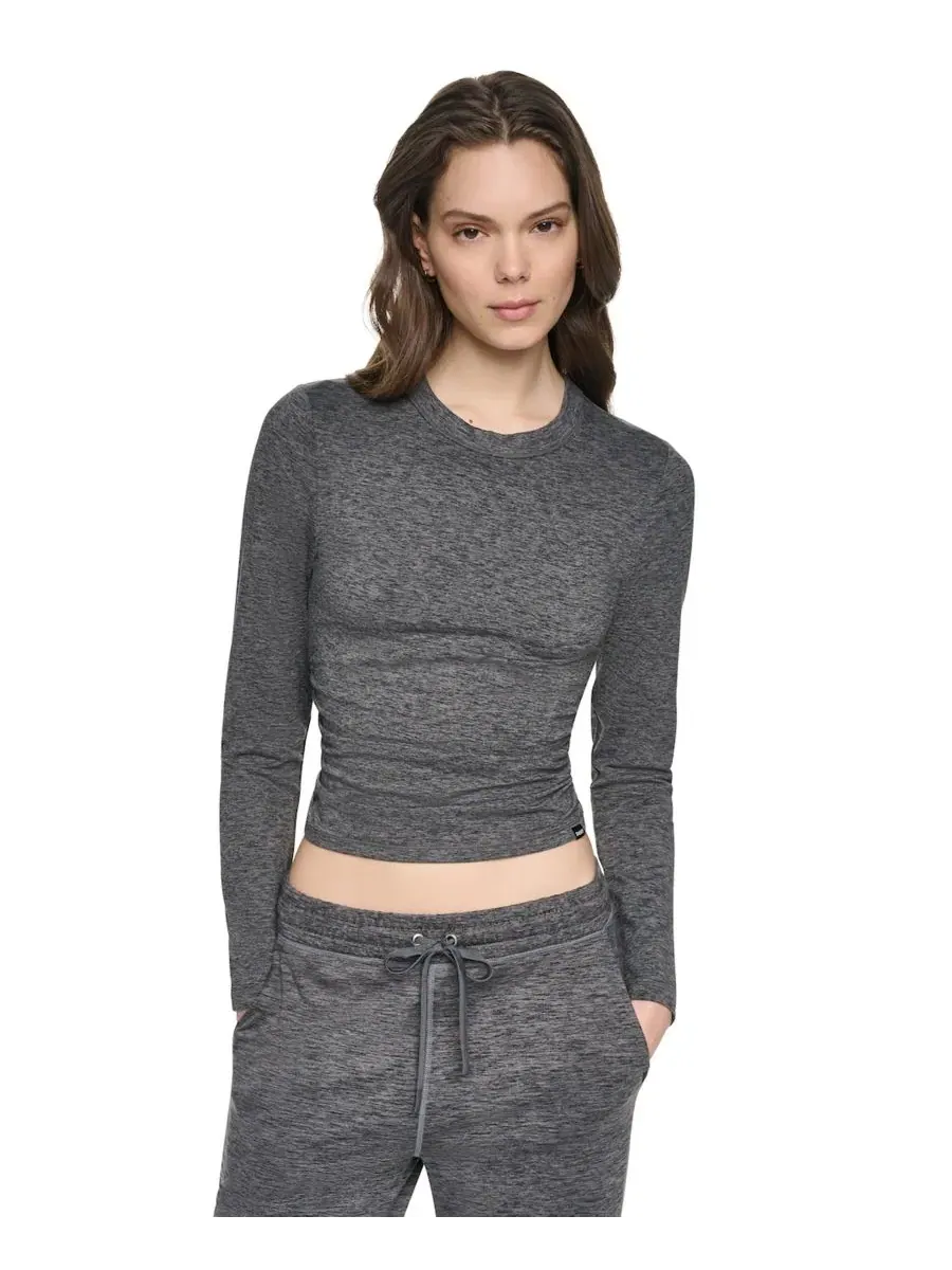 Женский топ с длинным рукавом, укороченный, с боковой сборкой DKNY Sport — изображение 1 из 13, черный