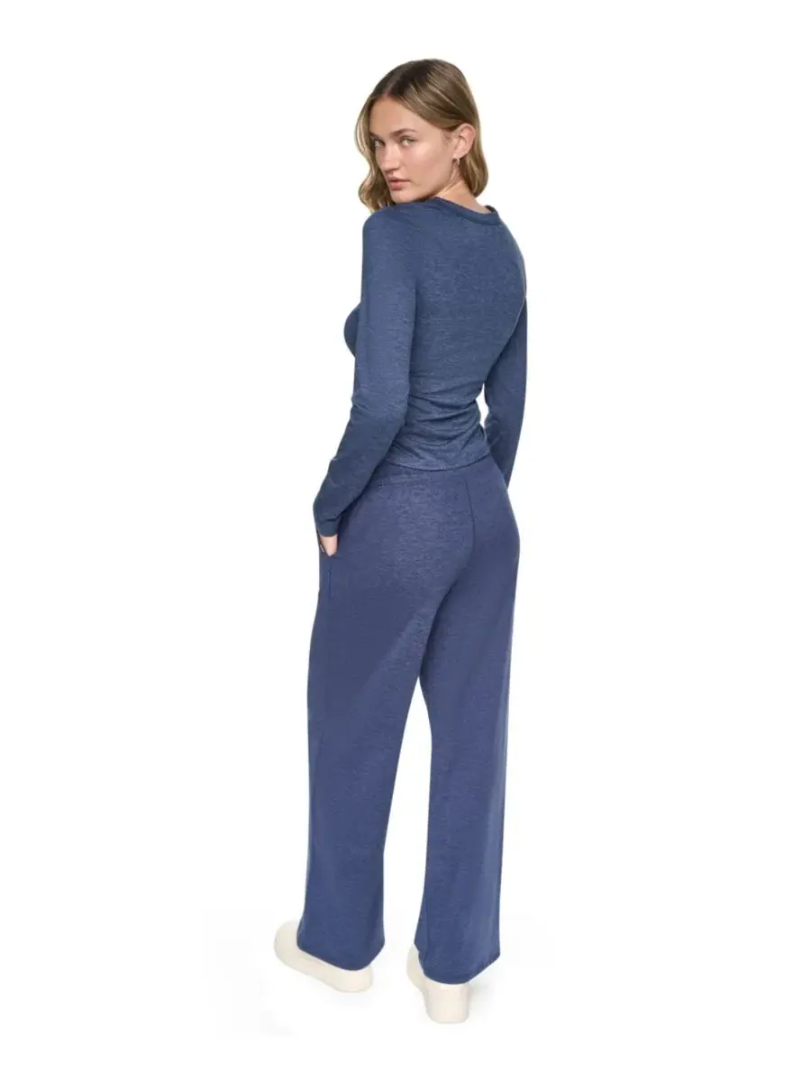 Женский топ с боковой драпировкой и длинным рукавом, Claret Spacedye DKNY Sport — изображение 10 из 13