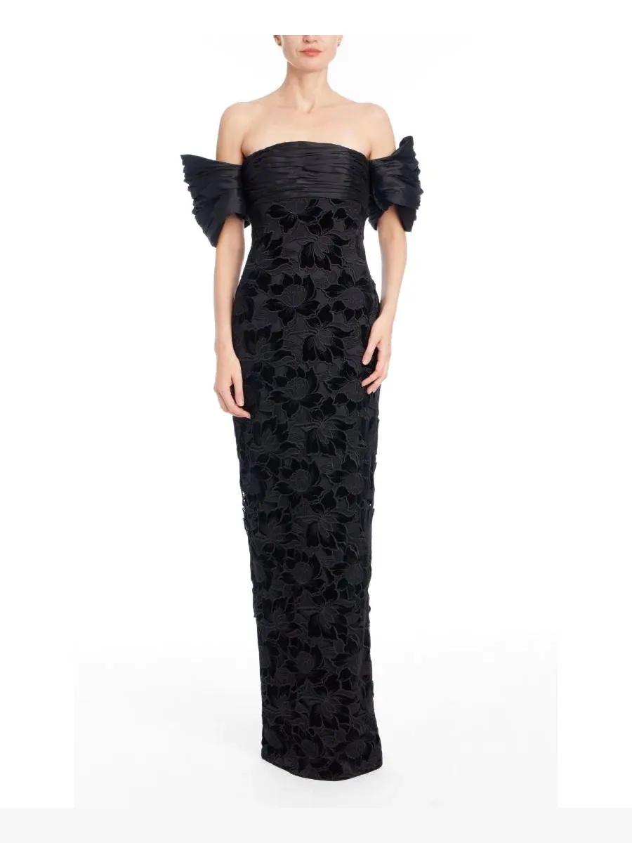 Платье-макси с цветочной аппликацией Off-the-Shoulder Floral Gown Badgley Mischka — изображение 1 из 3, нет цвета