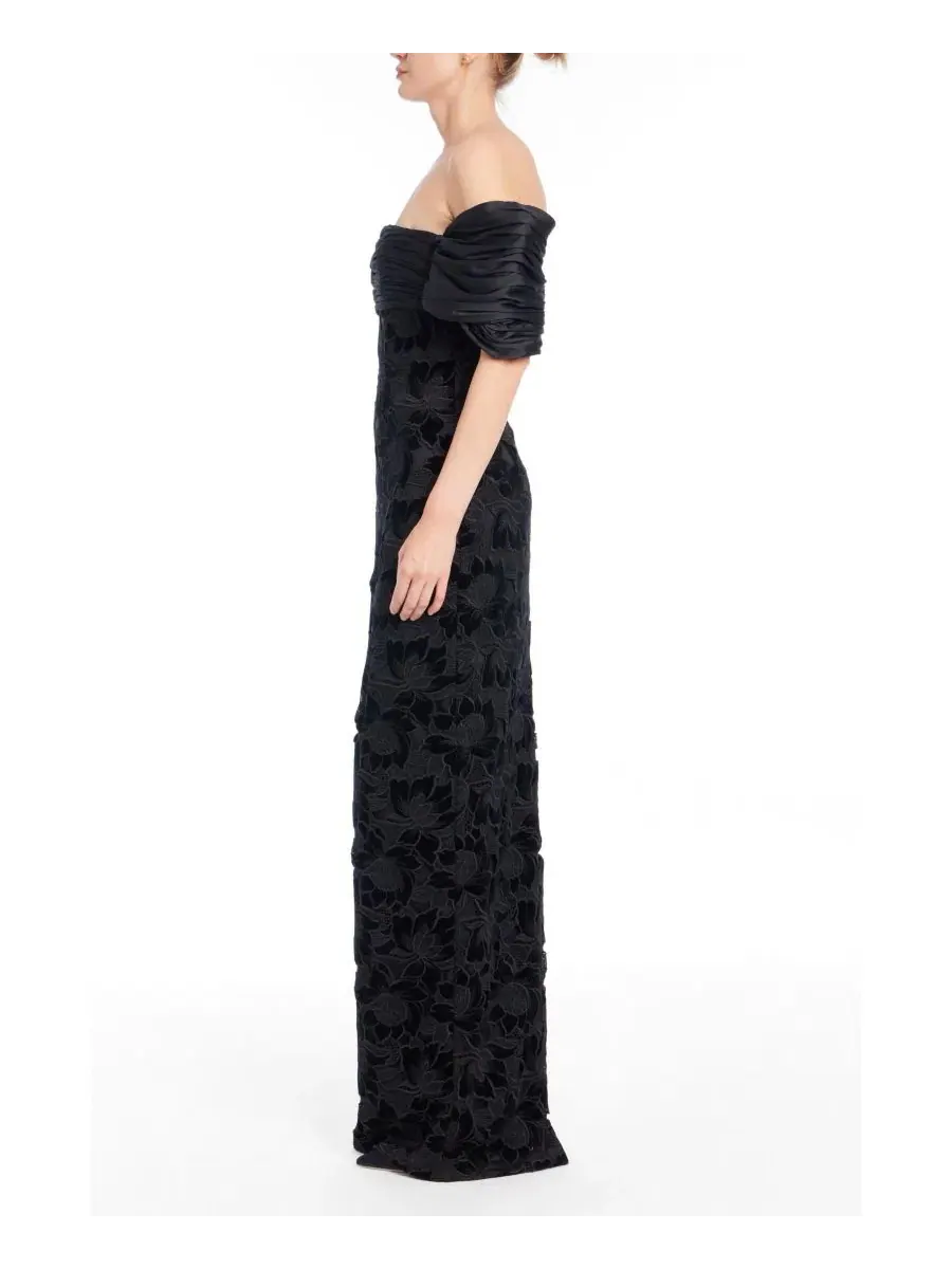 Платье-макси с цветочной аппликацией Off-the-Shoulder Floral Gown Badgley Mischka — изображение 2 из 3, нет цвета