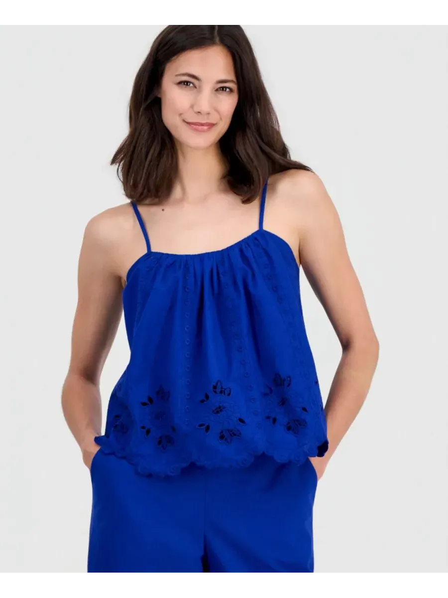 Топ с вырезом и тонкой вышивкой, модель Cutwork-Hem On 34th — изображение 1 из 4, синий